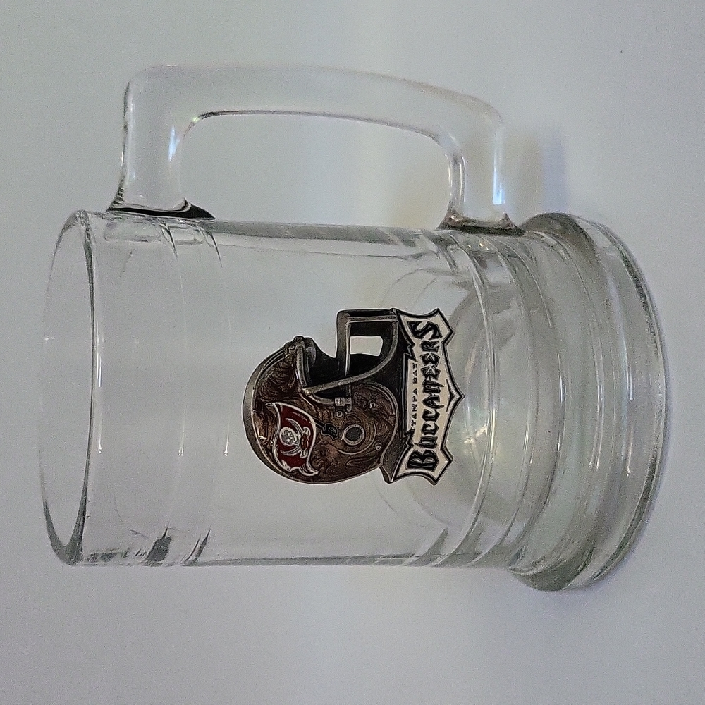 Buccaneers Beer Mug Football Game Helmet On Glass